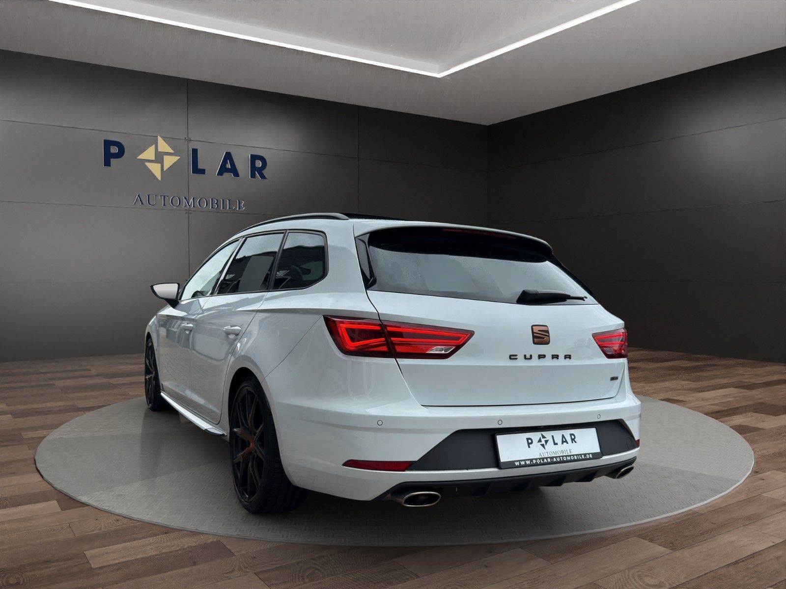 Fahrzeugabbildung SEAT LeonST Cupra*Pano*ACC*Soundsystem*Carplay*Allrad