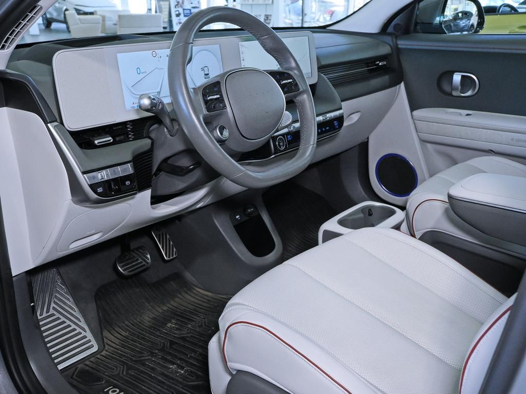 Fahrzeugabbildung Hyundai IONIQ 5 UNIQ ELEKTRO SHZ LHZ PANO NAVI KAMERA