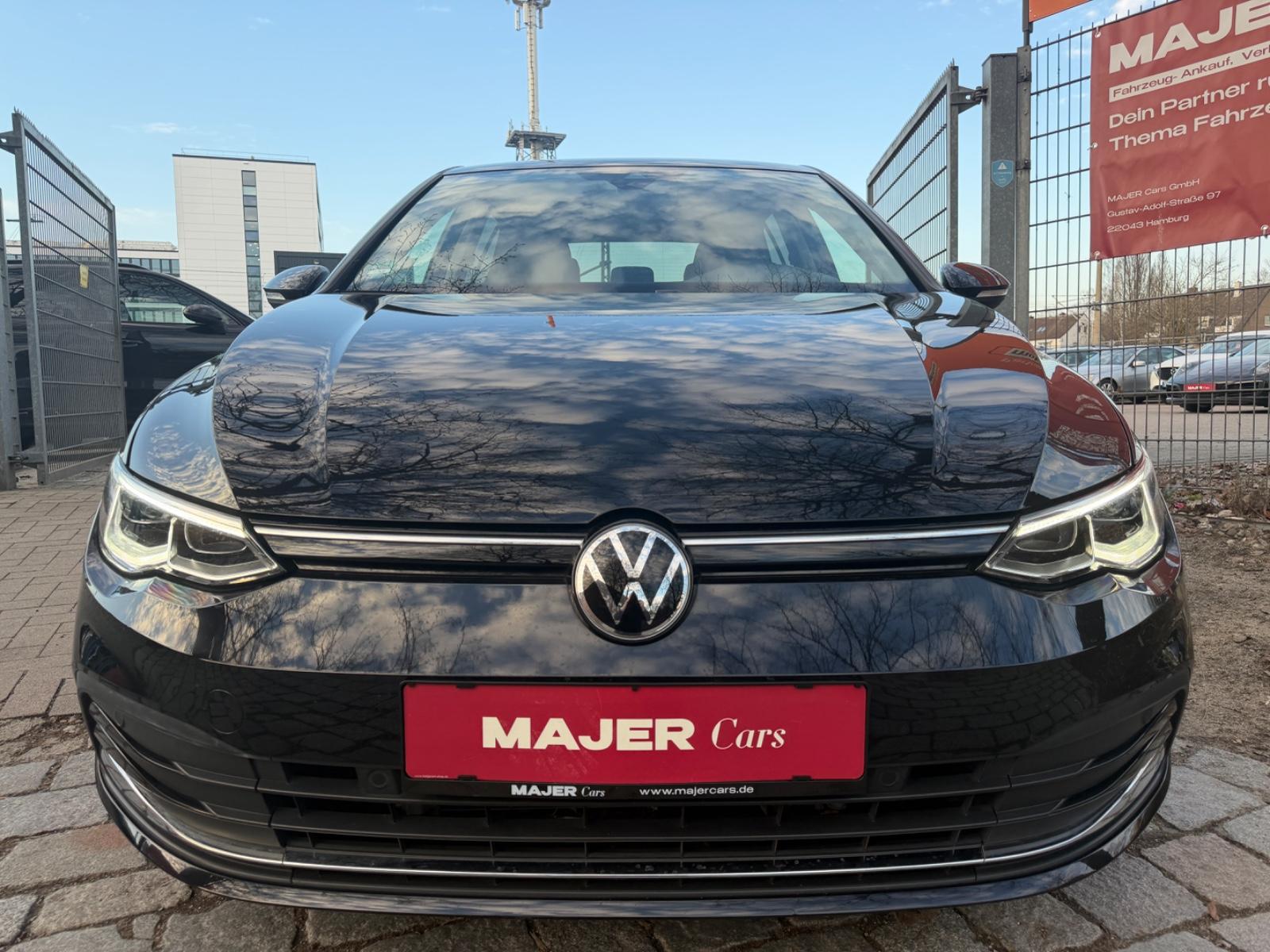 Volkswagen Golf VIII Style LIMO*MASSAGE*CARPLAY*SHZ*PDC