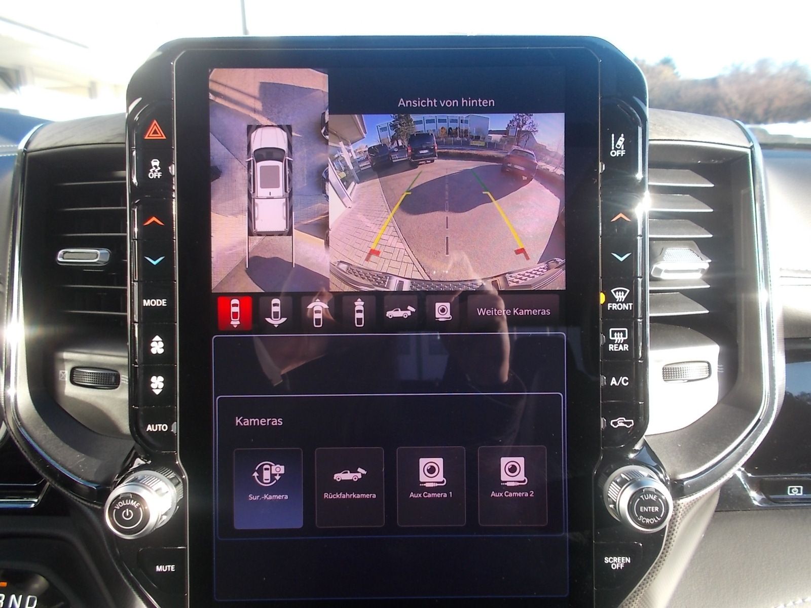 Fahrzeugabbildung Dodge RAM 1500 Limited Night 3.0 l I6 HO 100