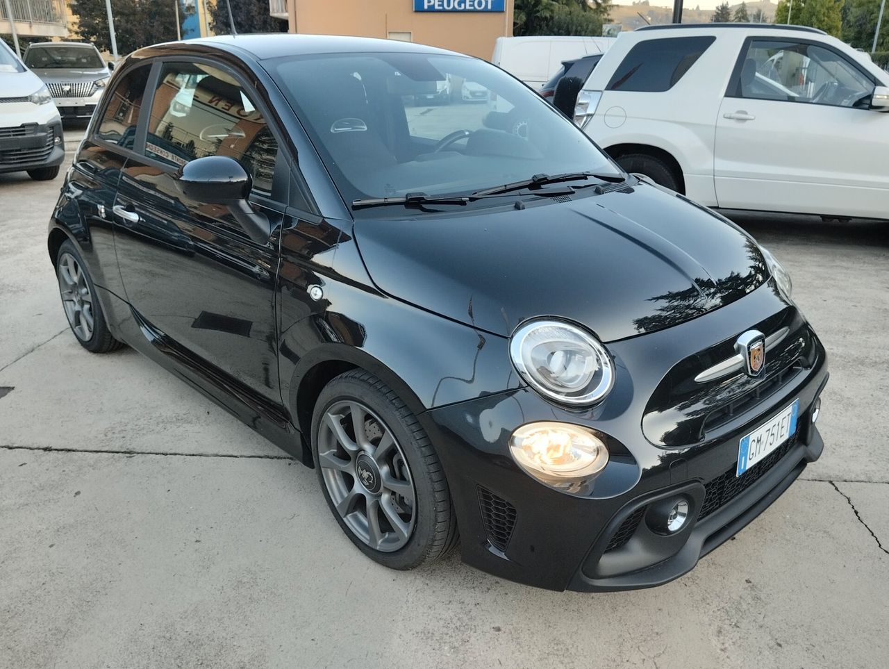 Abarth 595 1.4 Turbo T-Jet 165 CV imagem 2