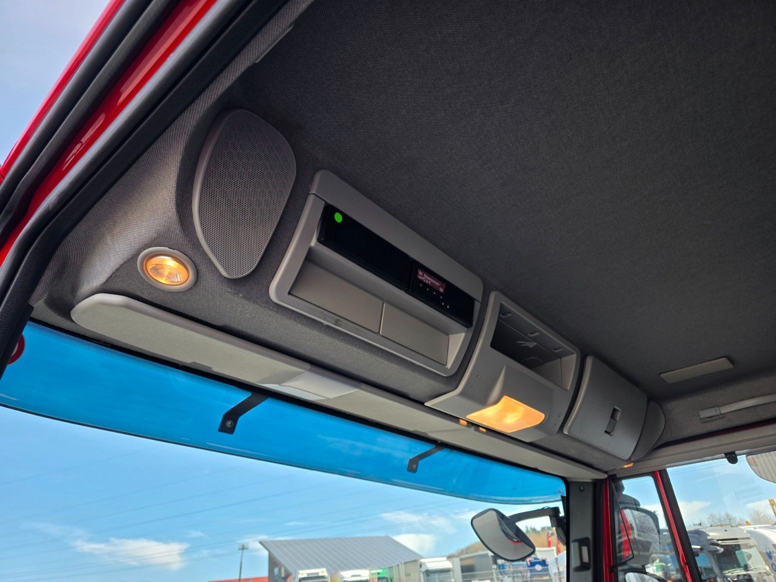 Fahrzeugabbildung Iveco Eurocargo ML75E19/P LBW 1.000kg Kamera Spoiler