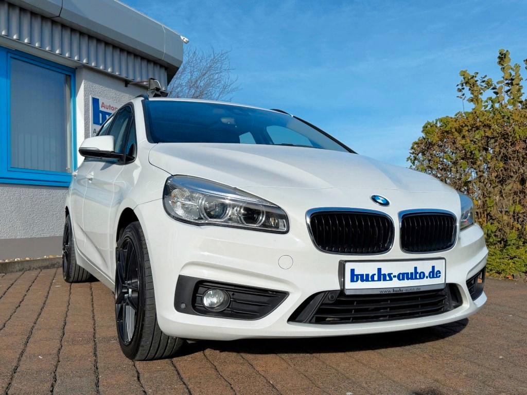 BMW 220d Active Tourer Autom. LED Pano Navi Leder