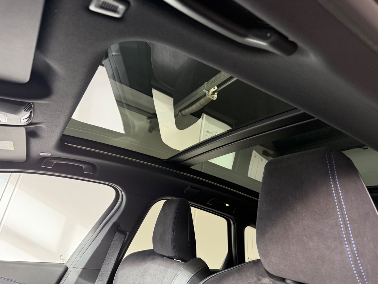 Fahrzeugabbildung BMW Active Tourer 220 i M Sport, 360-Grad Kamera