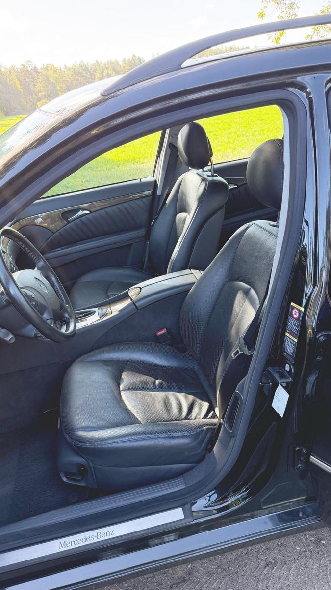 Mercedes-Benz E350 2005 — photo 10