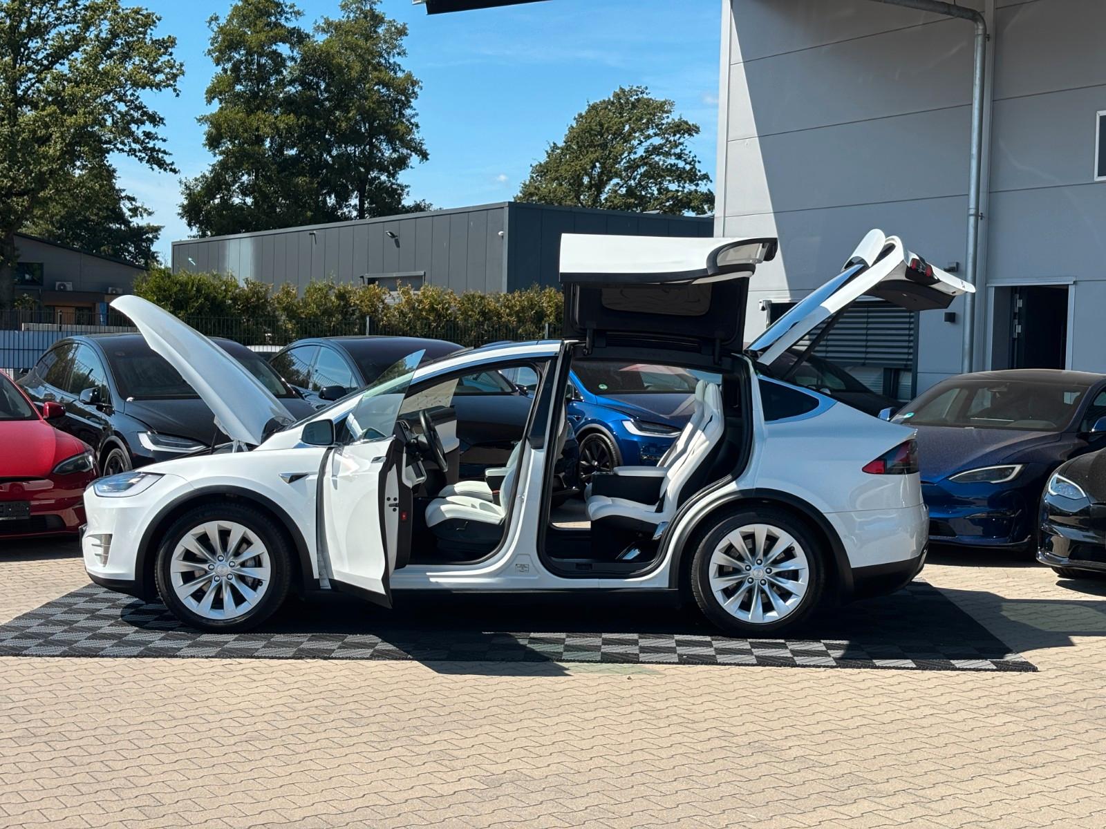 Tesla Model X 100D – 525 ch – 6 places – Autopilot 3