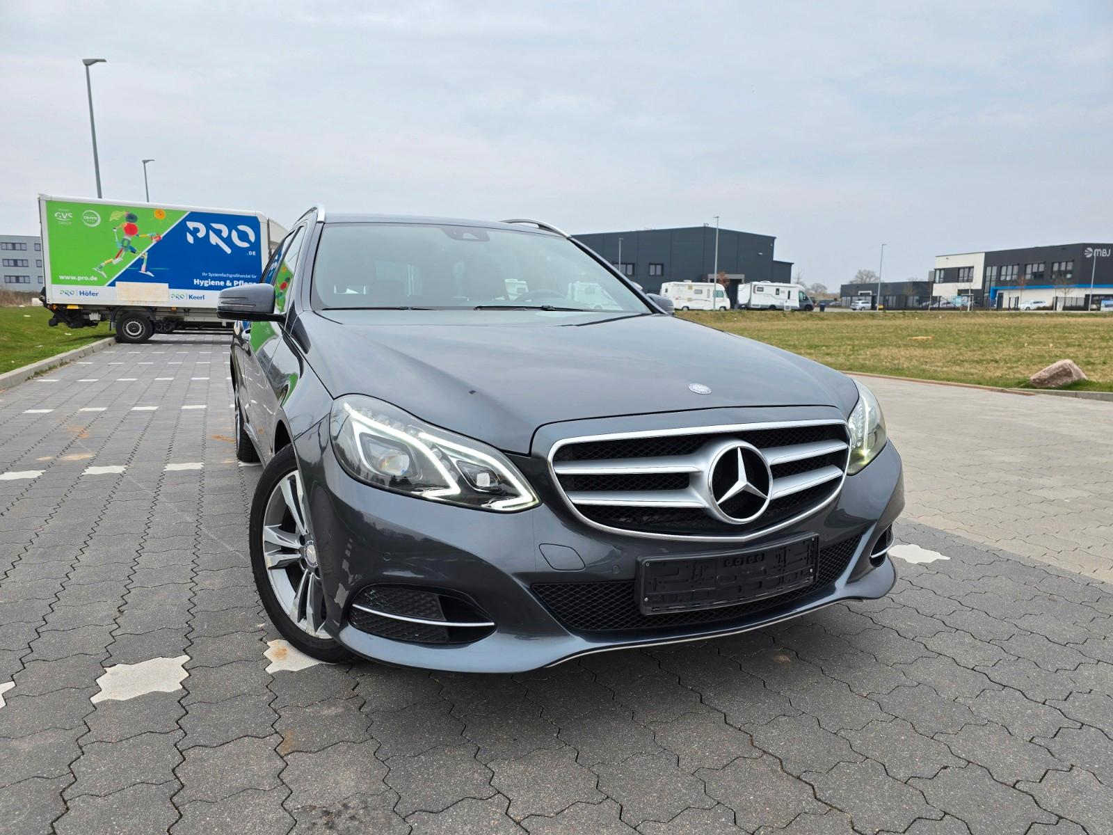 Mercedes-Benz E 220 E T-Modell E 220 CDI BlueEfficiency