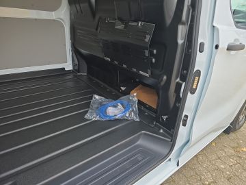 Bild 10 Ford Transit Custom PHEV 320 L1 Trend FWD Navi Apple