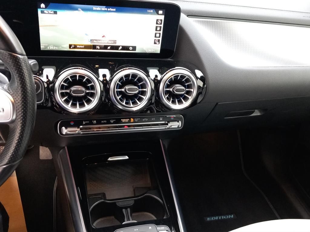 Fahrzeugabbildung Mercedes-Benz EQA 250 AMG*LED*Leder*KeyLess*FAP*PDC*ParkAs*RFK