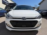 Hyundai i20 blue Classic Active Klima - Hyundai i20: Classic