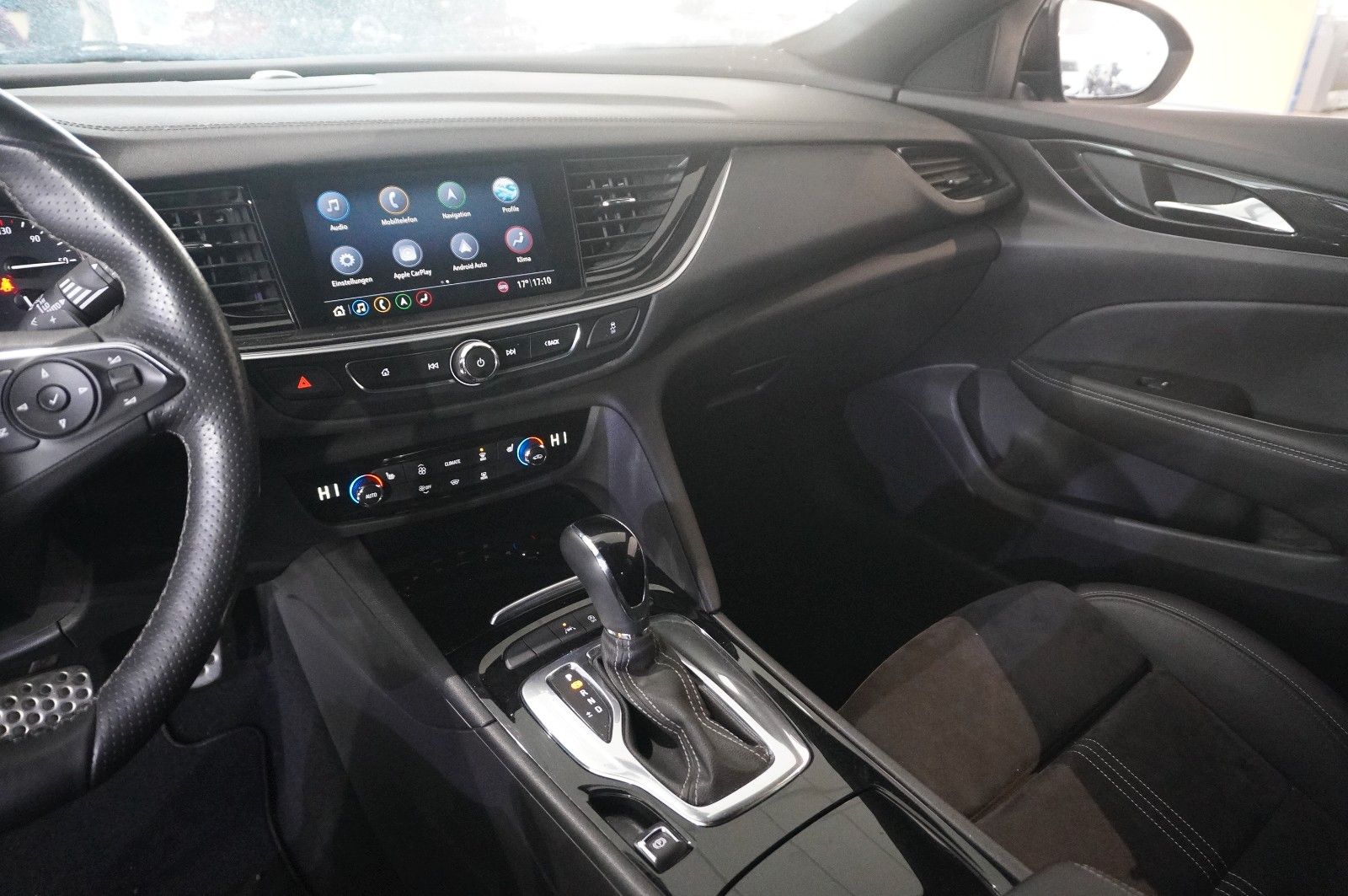 Fahrzeugabbildung Opel Insignia B ST 2.0D ULTIMATE NAVI/OPC/KAMERA/AHK