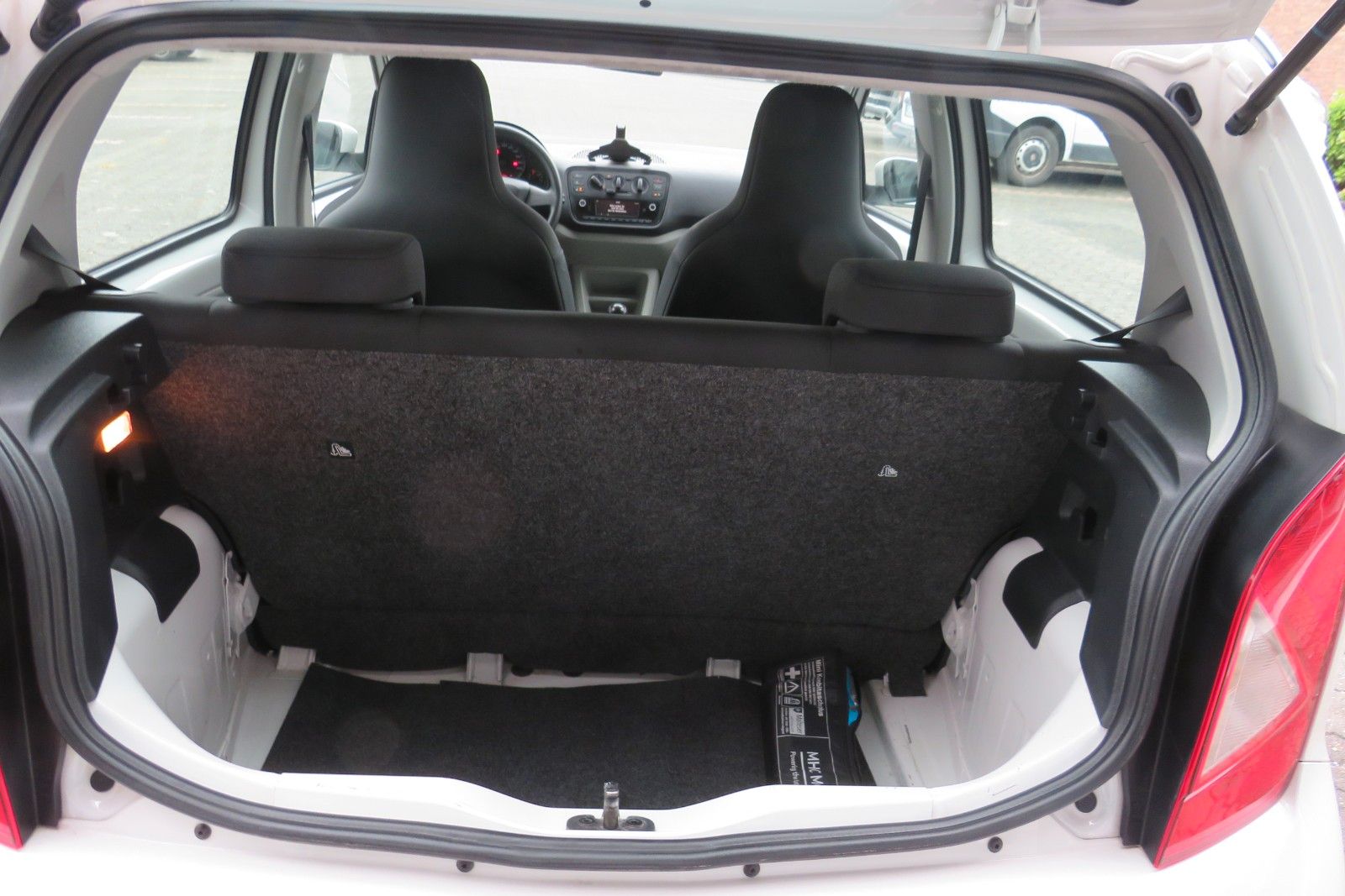 Fahrzeugabbildung SEAT Mii Style 4T KLIMA SITZH. MAPS&MORE 1.HD