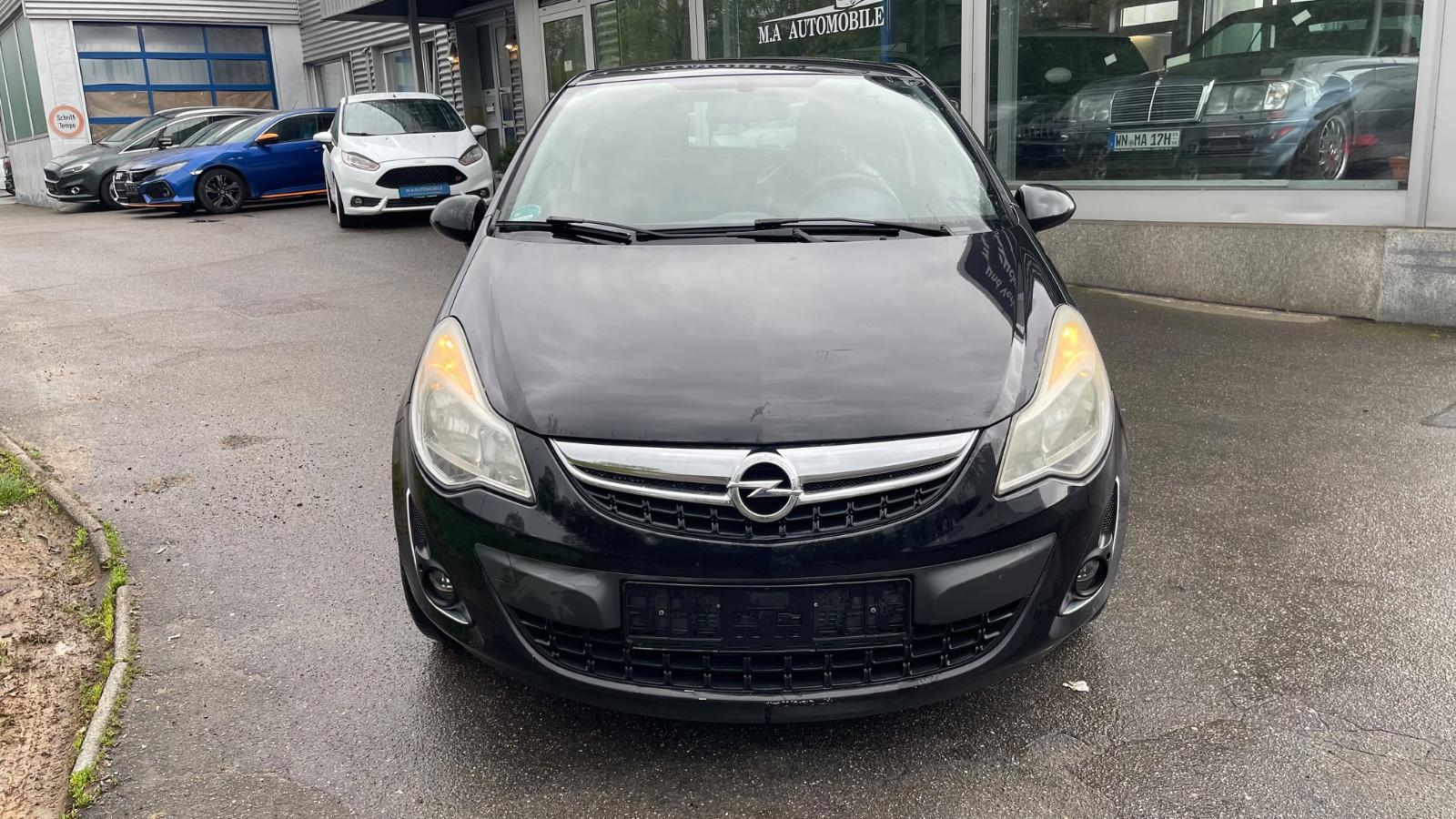 Opel Corsa D Satellite