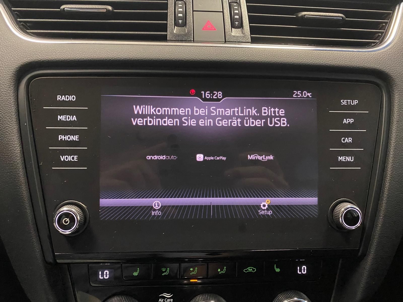 Fahrzeugabbildung SKODA Octavia 1.0 TSI Clever APP+KLIMA+PDC+SITZHEIZ+An