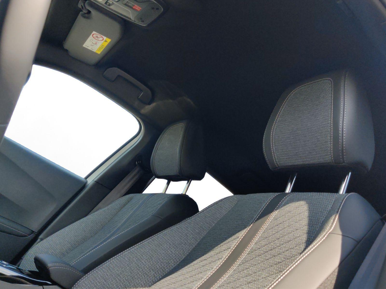 Peugeot 2008 Style 100 Deutsches Auto Navi Kamera 180° P