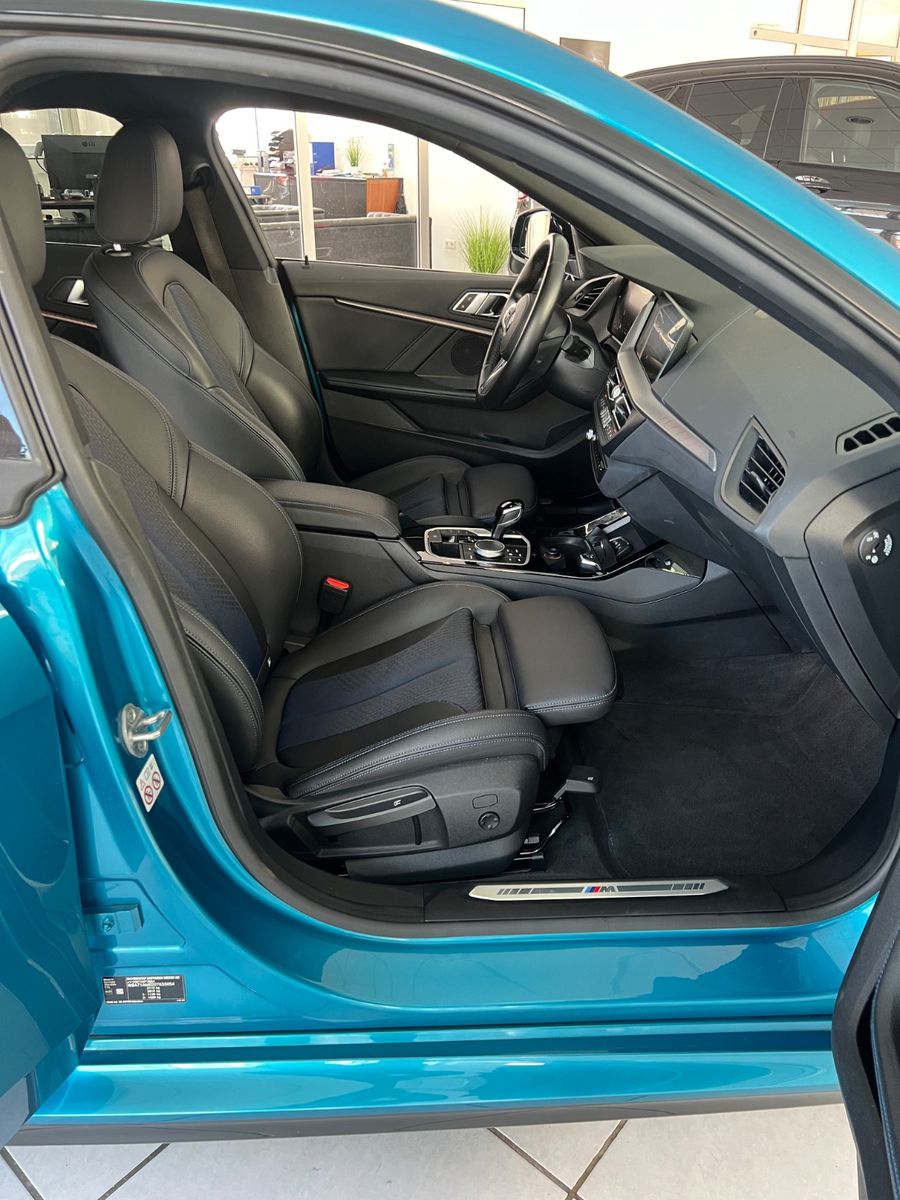 Fahrzeugabbildung BMW 2 Gran Coupe 220 d xDrive M Sport *SONDERLACK*