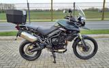 Triumph TIGER 800 XC TOPCASE + HELM - TRIUMPH TIGER XC
