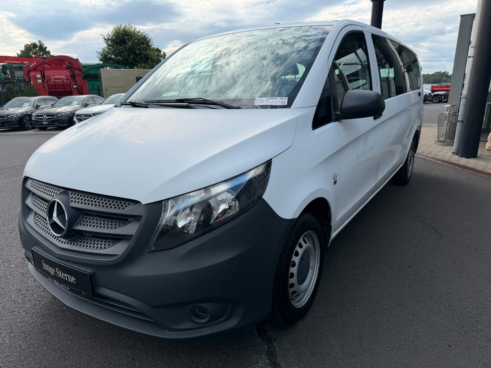Fahrzeugabbildung Mercedes-Benz Vito 114 CDI Tourer Extral Klima