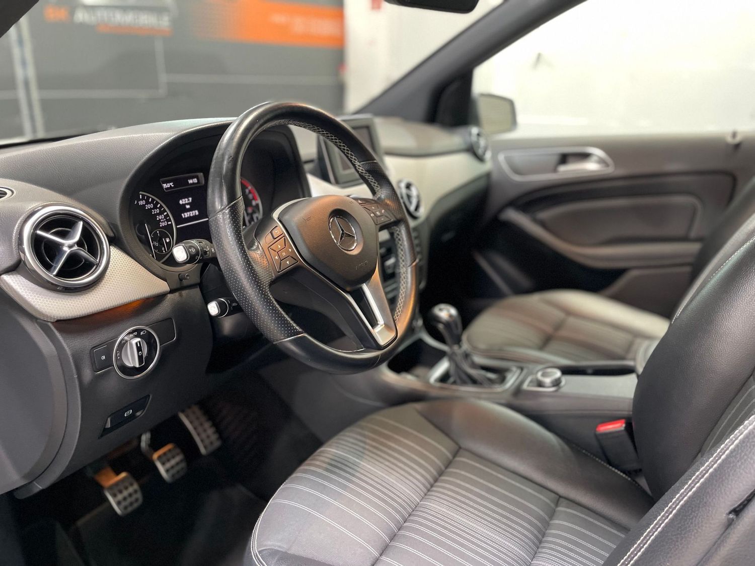 Fahrzeugabbildung Mercedes-Benz B 180 Sport #Bi-Xen#Tempomat#PDC#Klima#Navi