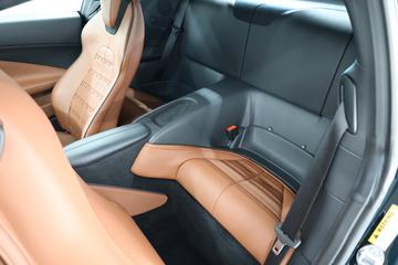 صورة مصغرة 16 لـ 2021 Ferrari ROMA