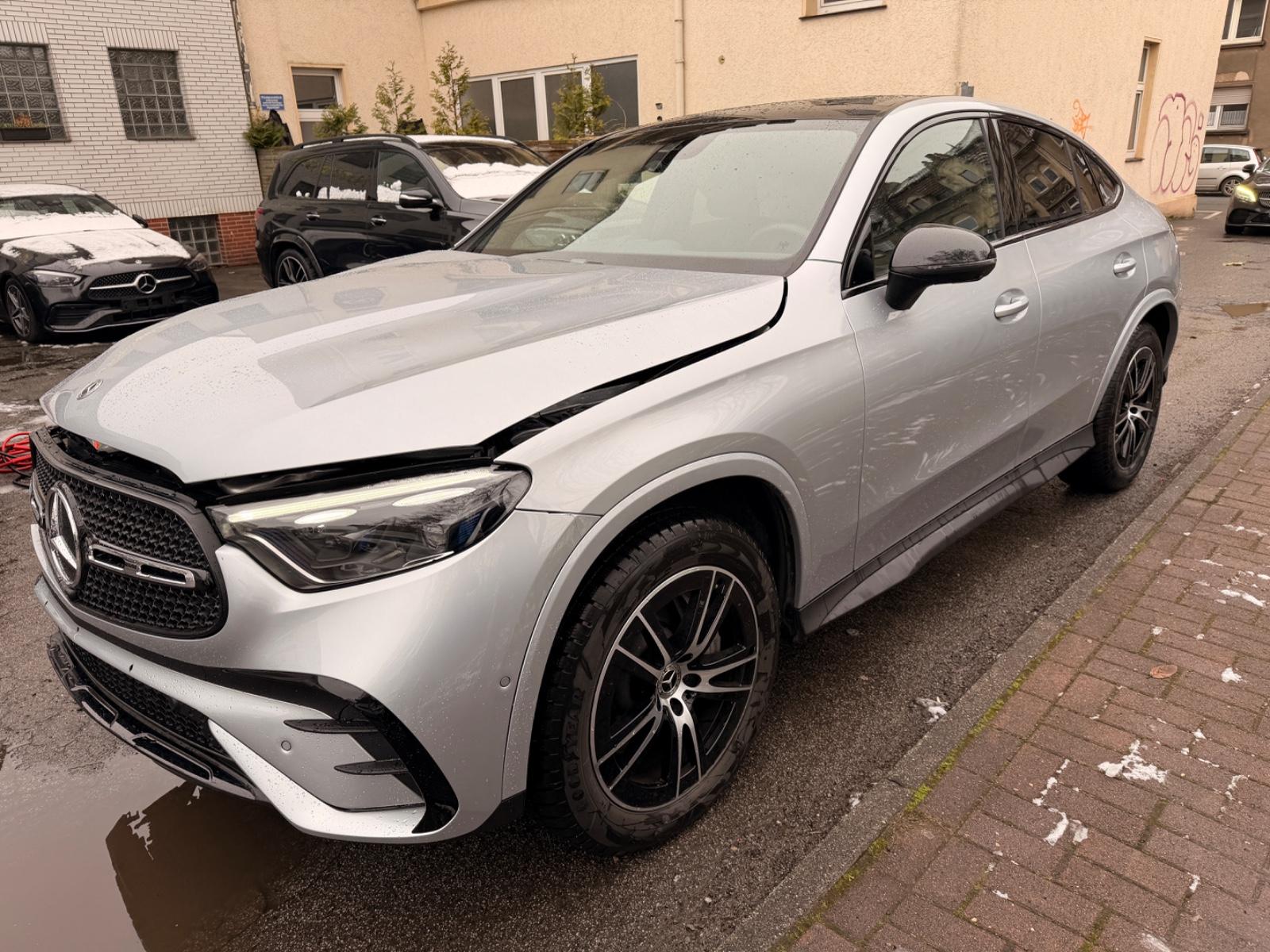 Mercedes-Benz GLC 300 Coupe 4M AMG Line Pano Digital 360° DTR+