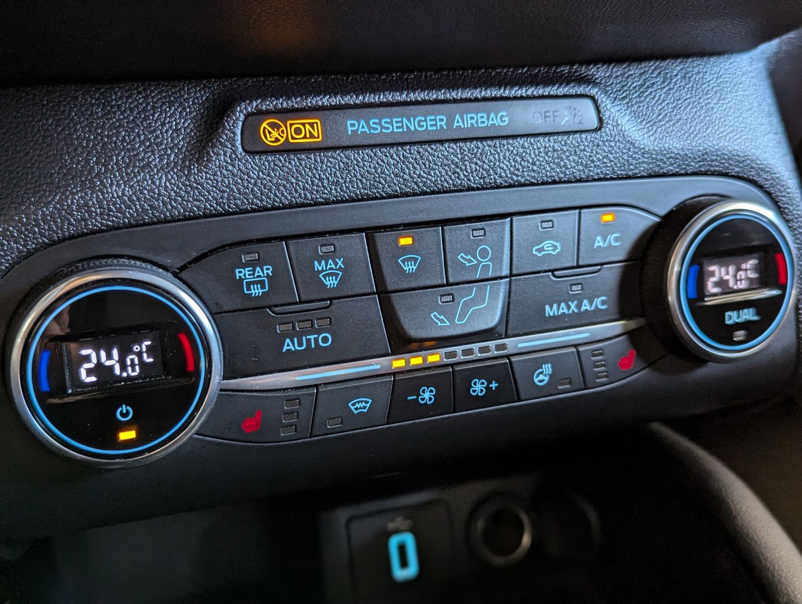 FORD Focus ST HUD ACC Kamera LED Bang & Olufsen 19" - Image 22