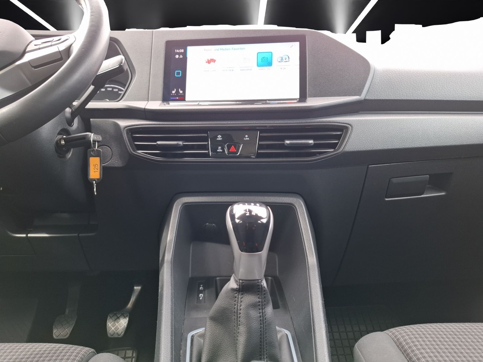 Fahrzeugabbildung Volkswagen Caddy Kombi TDI Basis Navi Klima DAB ACC PDC SH