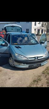Peugeot 206 Erste  - Peugeot 206 in Freiburg