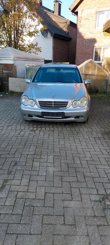 Mercedes-Benz Mercedes C180