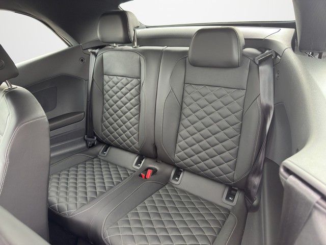 Fahrzeugabbildung Volkswagen T-Roc Cabriolet R-Line 1.5 TSI 110 kW *AHK*