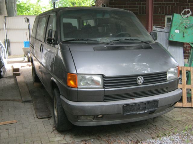 Volkswagen T4 Caravelle 2.4 D syncro Standard