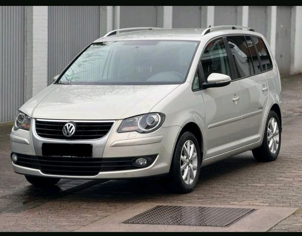 Volkswagen VW Touran 1.6 MPI/freestyle/Nav...