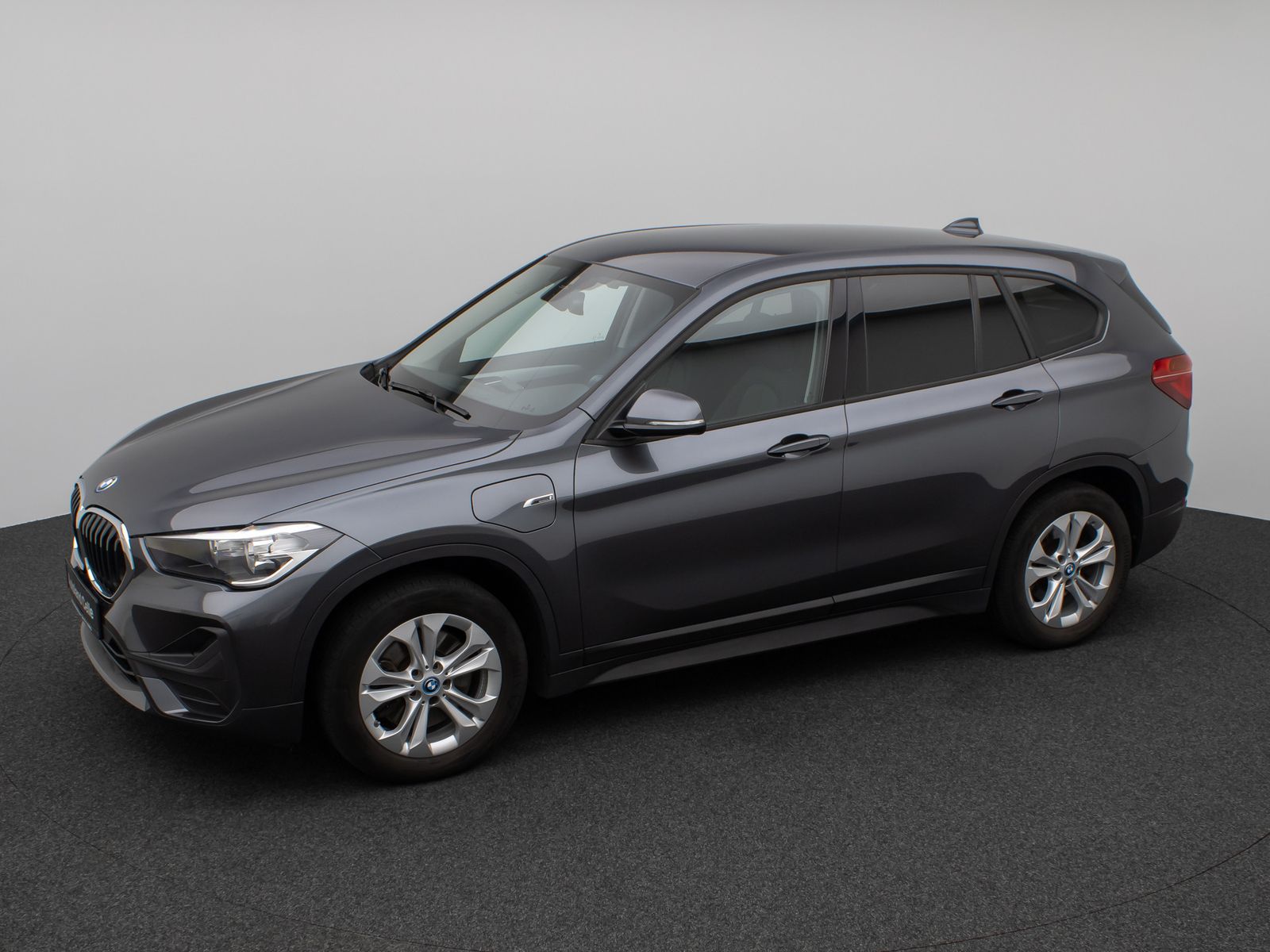 Fahrzeugabbildung BMW X1 xD25e DAB PDC Navi Lordos Geschwindigkeitsre