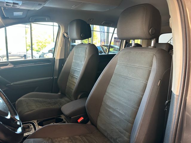 MYAUTOCENTER – Gebraucht- und Jahreswagen mit Werkstattservice in Pfaffenhofen Volkswagen Touran *7.SITZER*STANDHZ*MASSAGE*AHK*KEYLESS*