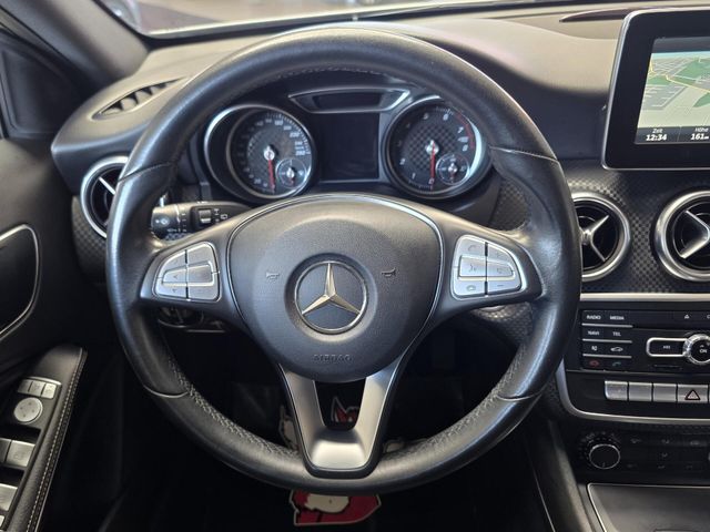 MERCEDES-BENZ A 180 — Foto 16