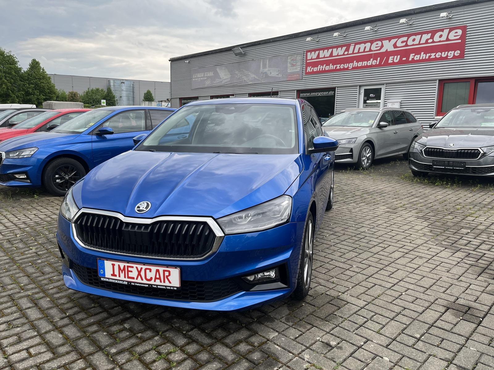 Skoda Fabia 1,0 TSI Style + Navi + Klimaautomatik + +
