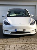 Tesla Model Y Premium Long Range Allrad Dual Motor  - weiße Tesla Model Y