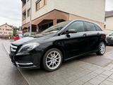 Mercedes-Benz B 200 Edition 1 *Bi-Xeno, Nav, Kam,Pano & Memory - Mercedes B-Klasse mit Schiebedach