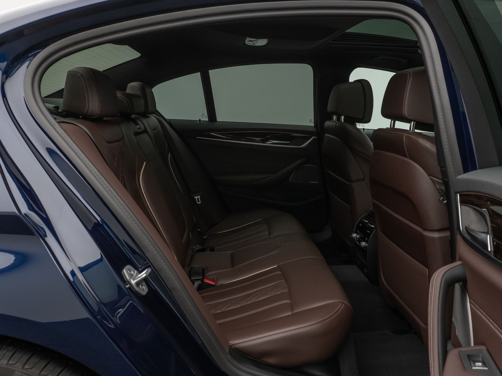 Fahrzeugabbildung BMW 540i xD M Sport Glasdach Kamera DAB H/K Massage