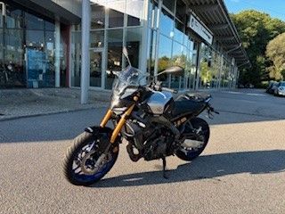 Fahrzeugabbildung Yamaha MT 09 SP Erstbesitzer! Viel Zubehör!