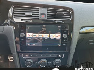 Fahrzeugabbildung Volkswagen Golf Variant 1.0 TSI Sound App-Connect ACC SHZ