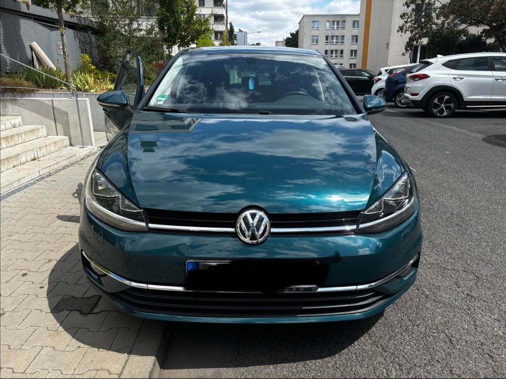 Image of Volkswagen Golf