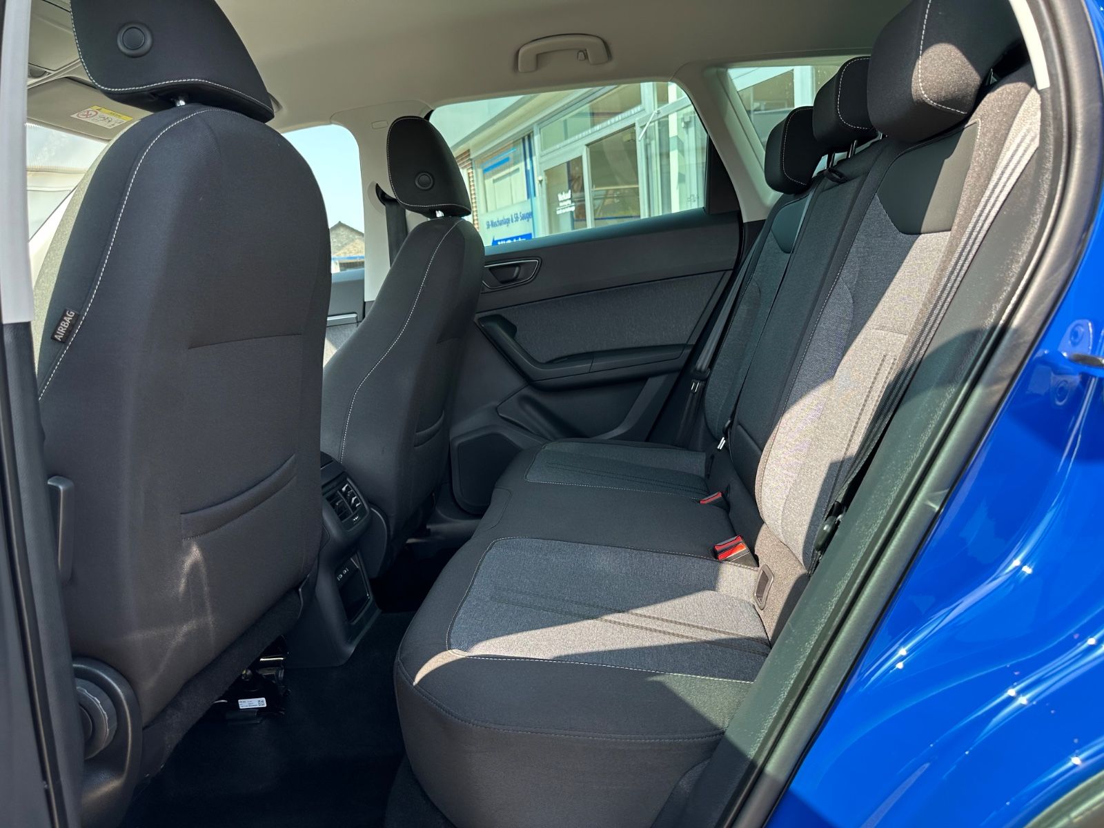 Fahrzeugabbildung SEAT Ateca 1.5 TSI Style DSG Navi/ACC/LED/Shzg./17´´