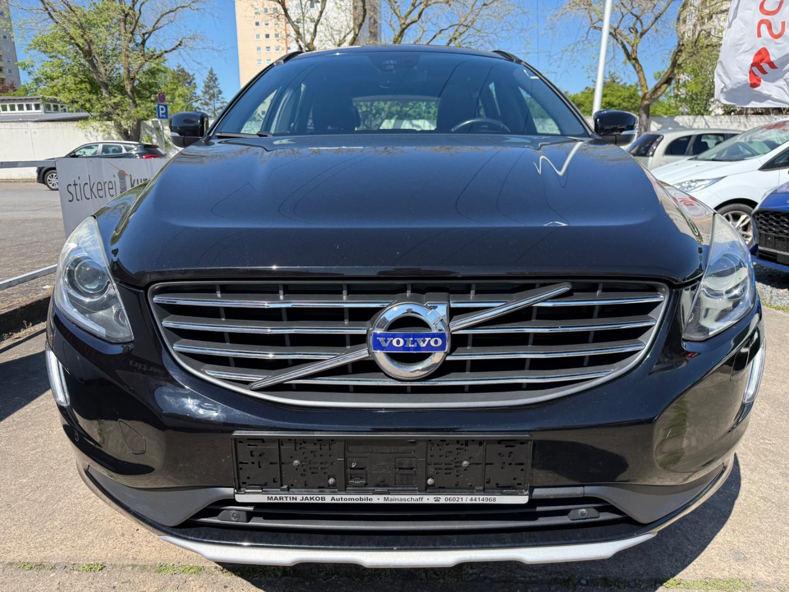 Volvo XC 60 XC60 Momentum AWD+AUTOMATIK+NAVI+SITZHEIZU