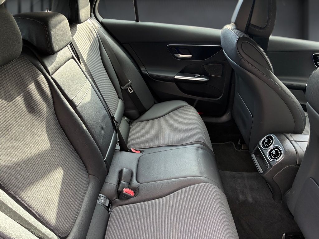 Mercedes-Benz C 200 - Bild 13
