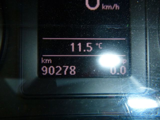 Fahrzeugabbildung Volkswagen Caddy Maxi 2,0 TDI >7Sitze/Sitzheiz/Tempomat<