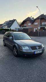 Volkswagen Passat 2.5 V6 TDI 4motion Highline Highline - Volkswagen Passat: V6 TDI 4motion