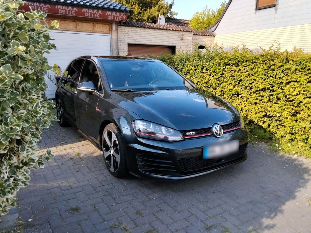 Image of Volkswagen Golf