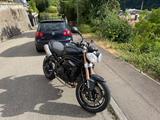 Triumph Speed Triple 1050 - TRIUMPH 2011 1050 SPEED TRIPLE