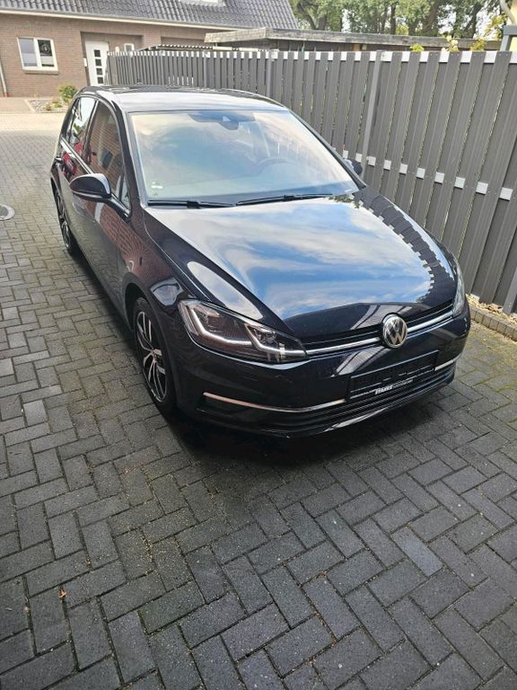 Image of Volkswagen Golf